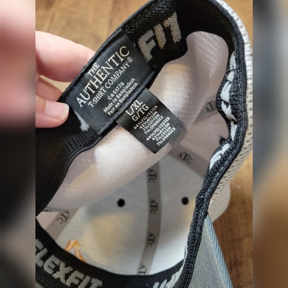 FREE W BUNDLE The Authentic T-Shirt Company Stratus Electrical hat - Picture 5 of 6